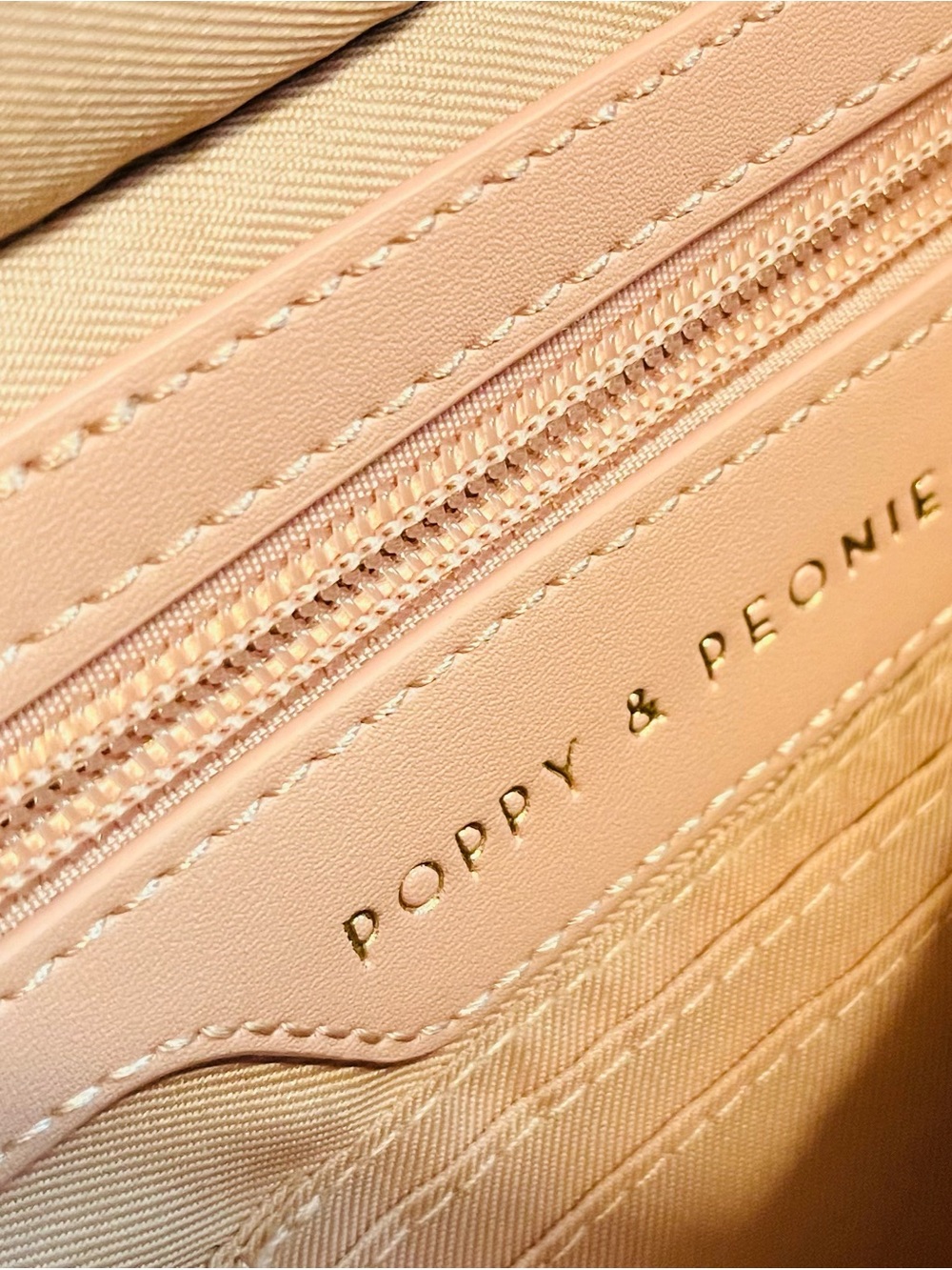 Poppy & Peonies the SIDEKICK Belt Bag and Crossbody in Black - Picture 6 of 7